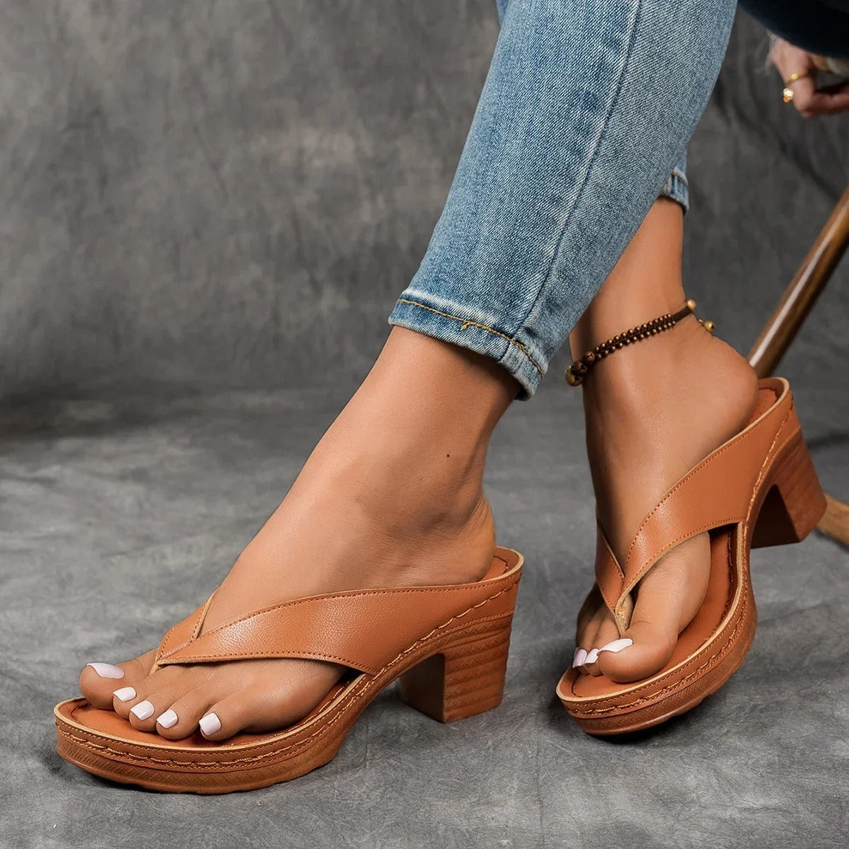 Ariadna – Sandalia Elegante