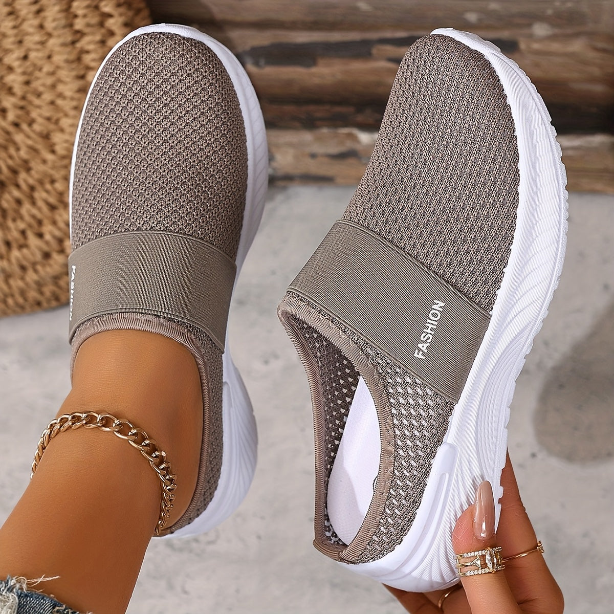 Zaira – Zapatilla Elegante