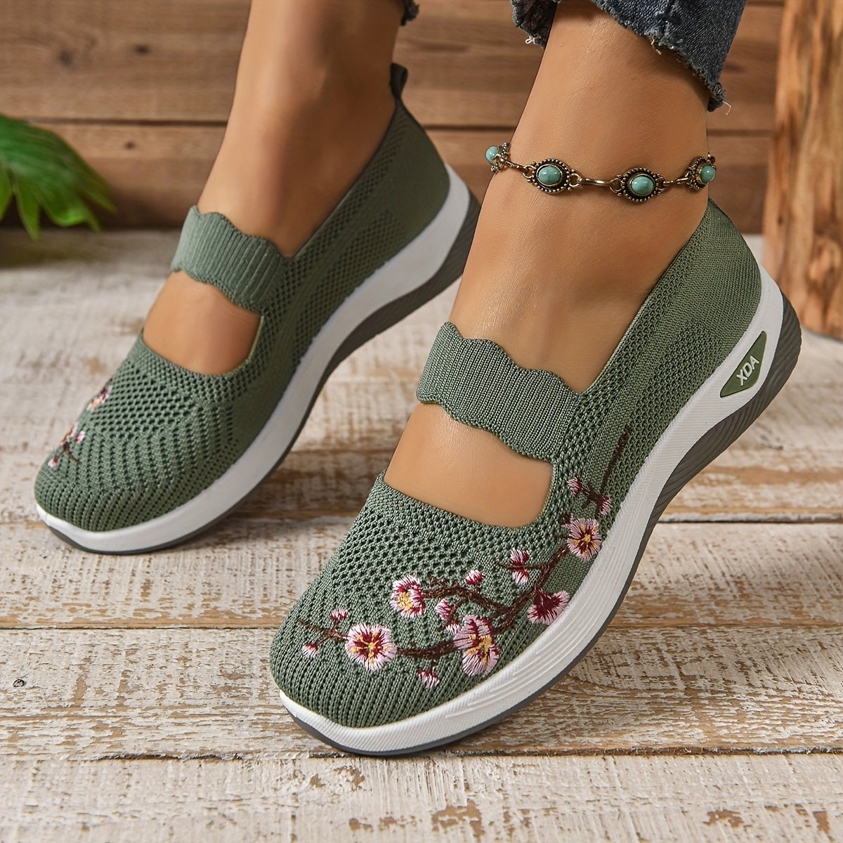 Cassandra – Zapatilla Elegante