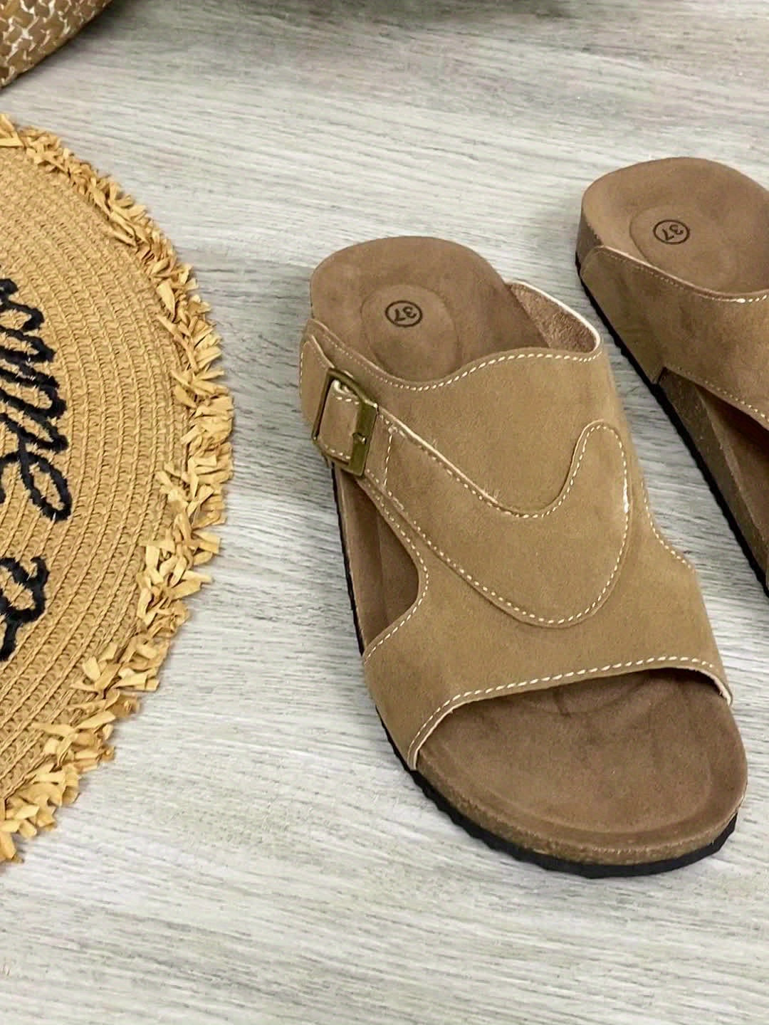 Livia – Sandalia Elegante