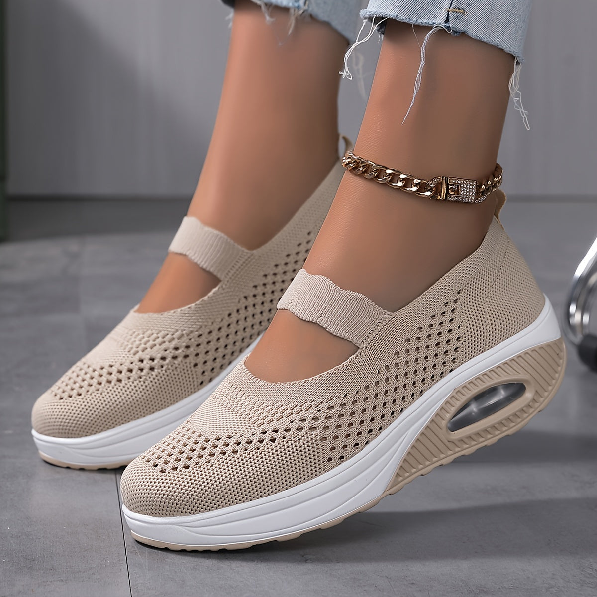 Isidora – Zapatilla Elegante
