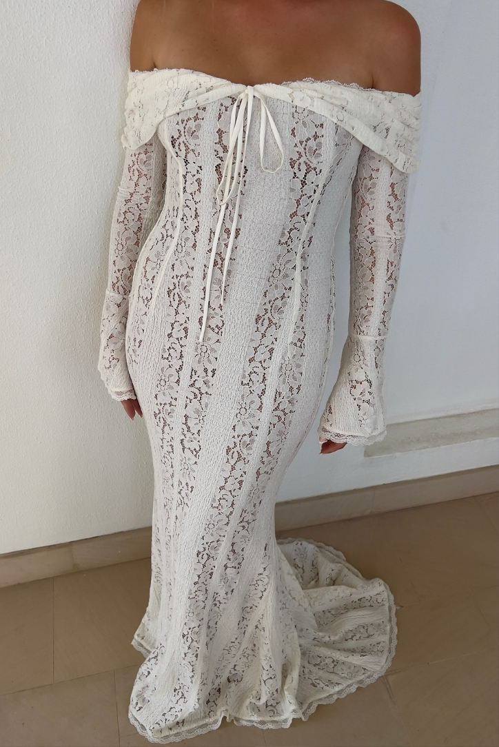 Ivon™ - Vestido de Encaje