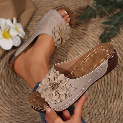 Valentina – Sandalia Floral Elegante