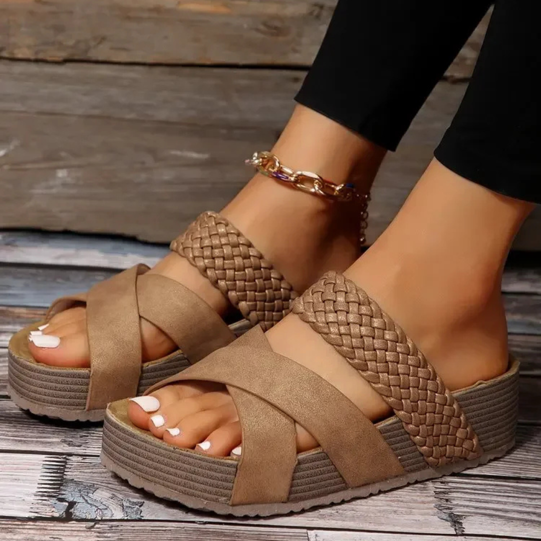 Mirta – Sandalia Elegante